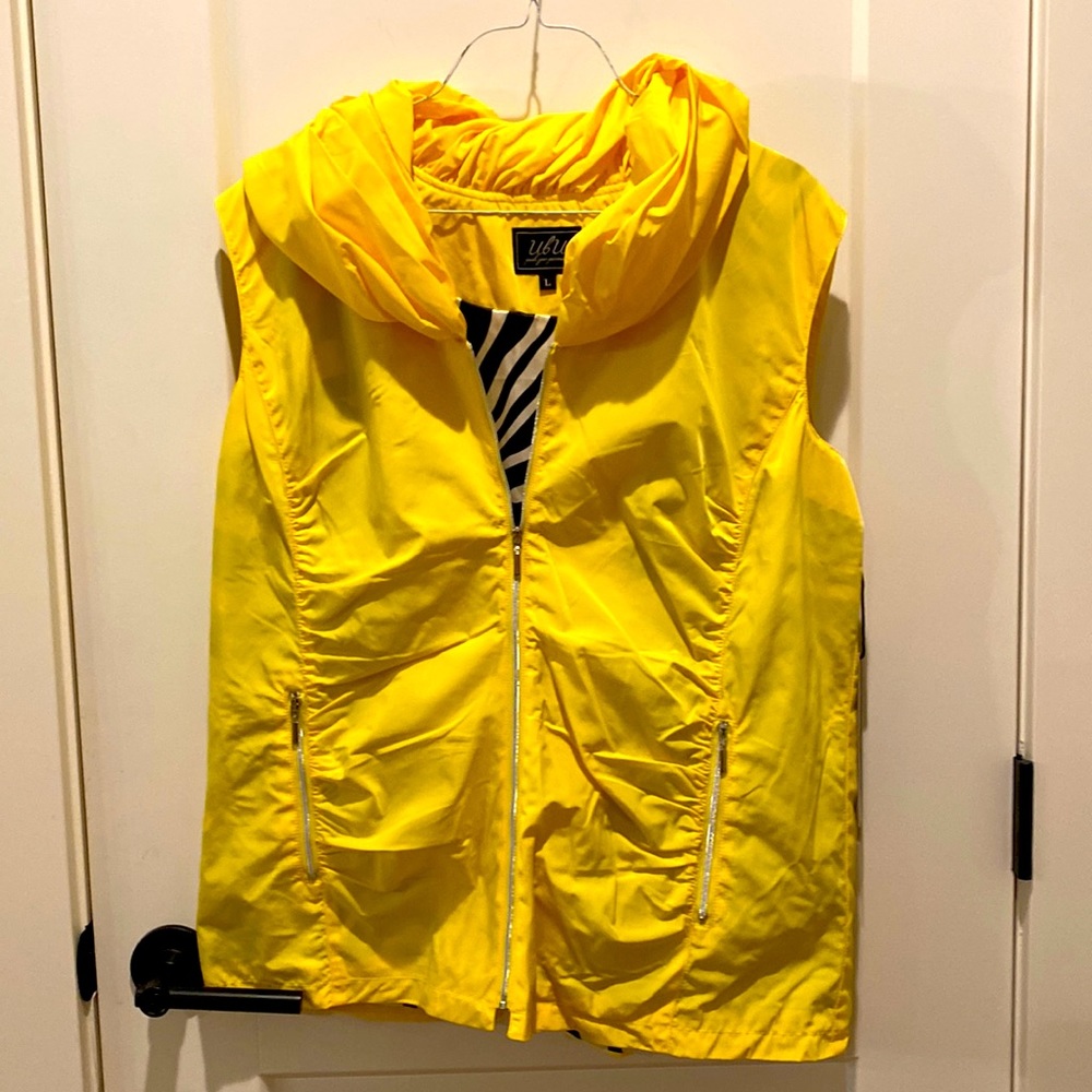 UBU (pack your‎ personality) Yellow Vest